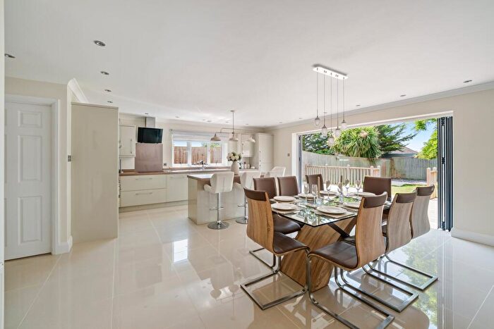 4 Bedroom Detached House For Sale In Westbrook Road, Milton, Weston-Super-Mare, BS22