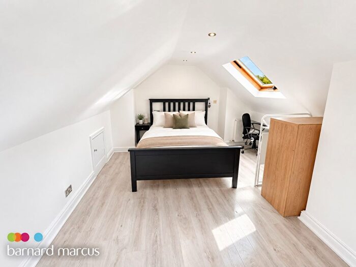 5 Bedroom Property To Rent In Tachbrook Road, Feltham, TW14