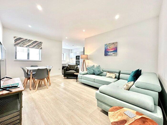 2 Bedroom Flat For Sale In Beach Road, Woolacombe, Devon, EX34