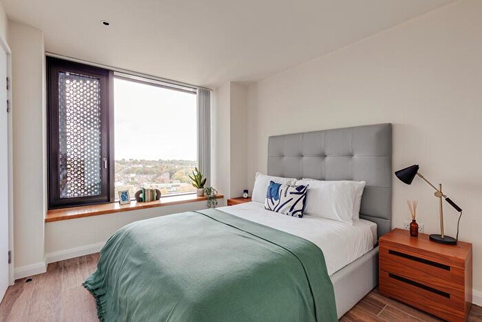 2 Bedroom Flat To Rent In Junction Road, London, N19