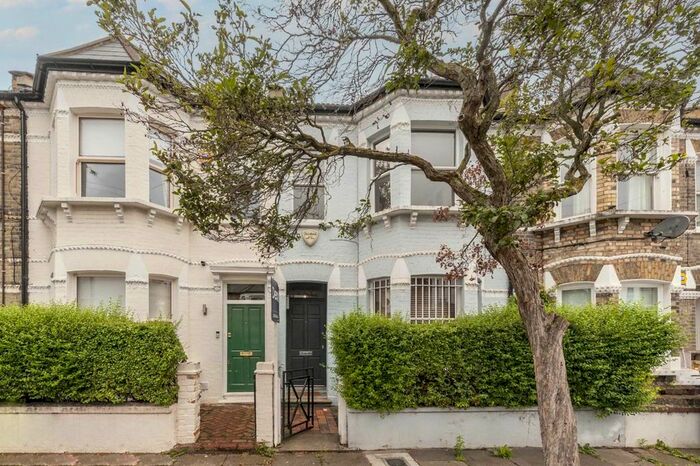 4 Bedroom Property To Rent In Kimberley Road, London, SW9