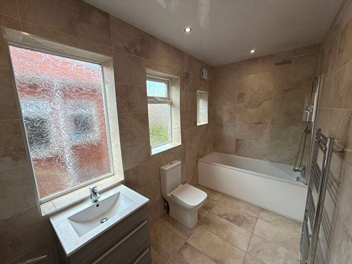 2 Bedroom Flat To Rent In Angerton Gardens, Newcastle Upon Tyne, NE5
