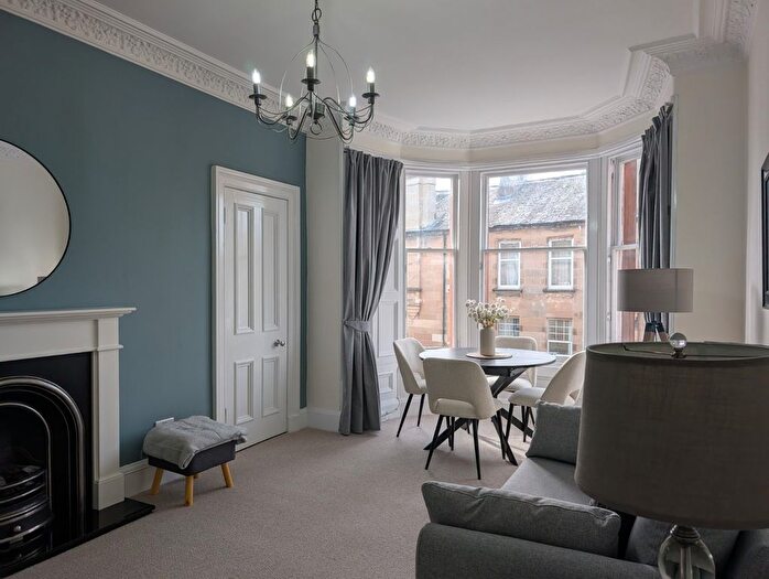 2 Bedroom Flat To Rent In Craiglea Drive, Edinburgh, EH10