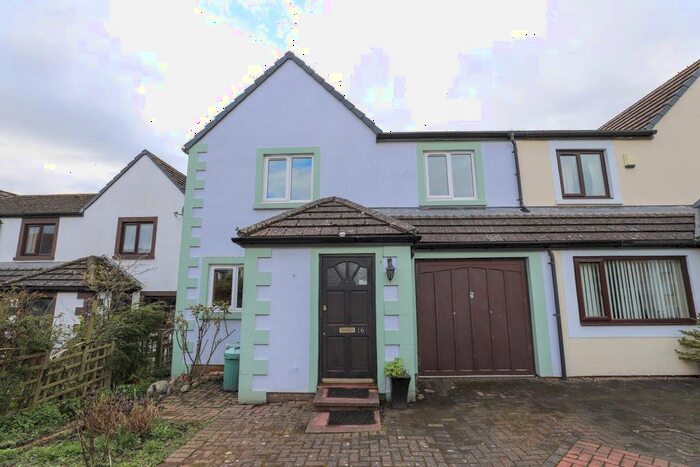 4 Bedroom Semi-Detached House To Rent In Greystoke Park Avenue, Penrith, CA11