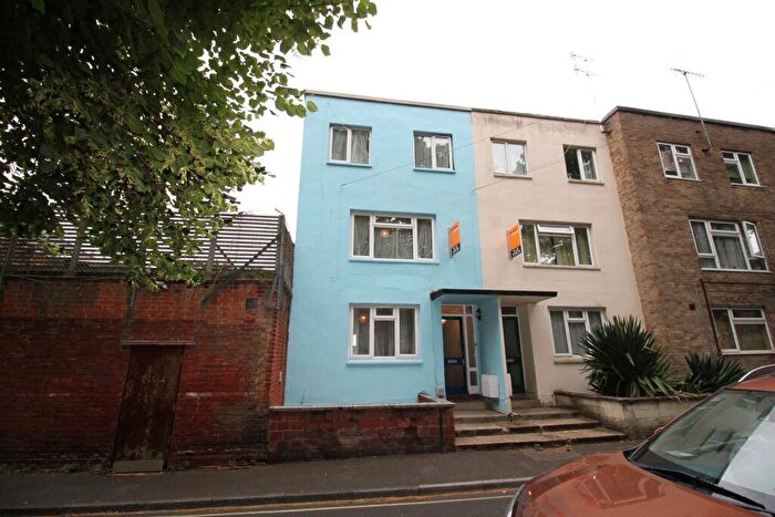 5 Bedroom House To Rent In Broad Green, Southampton, SO14