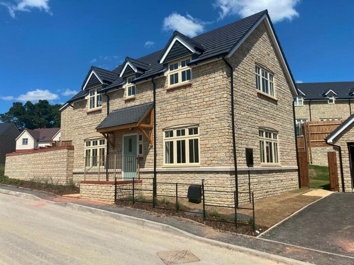 3 Bedroom Detached House To Rent In Cornhill, Chippenham, SN15