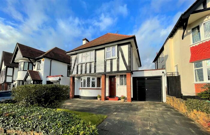 4 Bedroom Detached House To Rent In Leasway, Westcliff-On-Sea, SS0