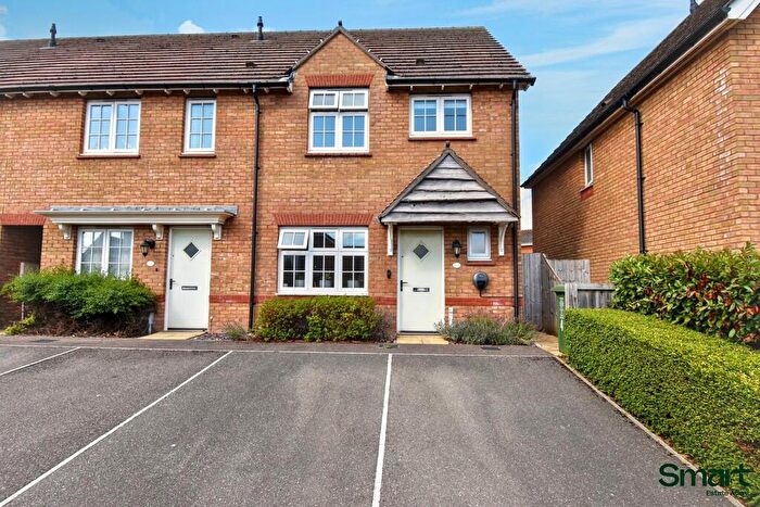 3 Bedroom End Of Terrace House For Sale In Pollards Close, Exeter, EX4