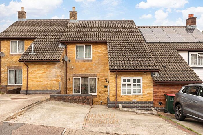 3 Bedroom Terraced House For Sale In Edrich Road, Broadfield, RH11