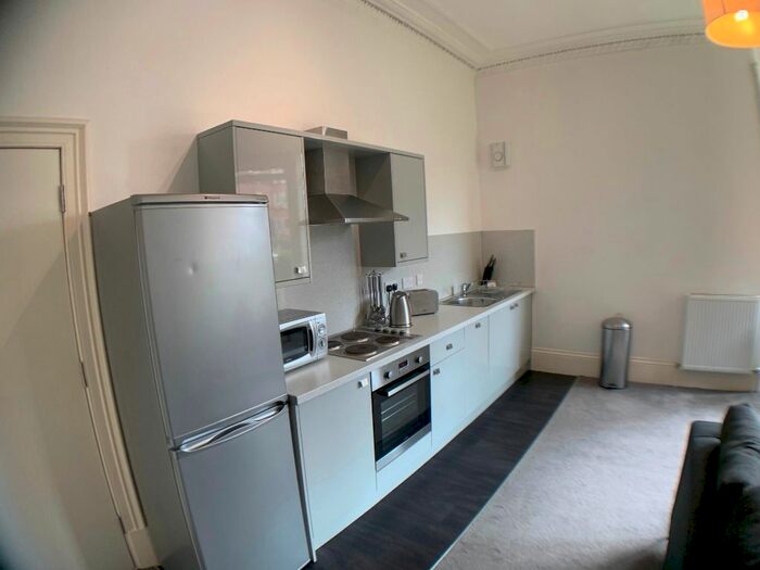 2 Bedroom Flat To Rent In Alexandra Parade, Dennistoun, Glasgow, G31