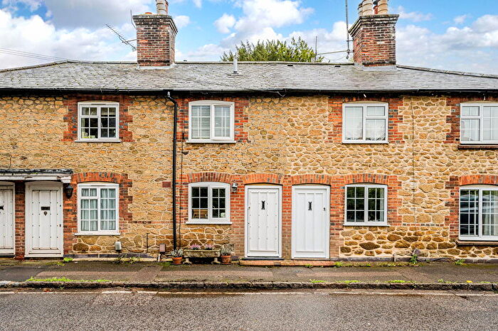 1 Bedroom Terraced House For Sale In Titsey Road, Oxted, RH8