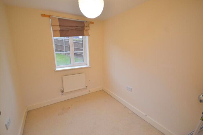 2 Bedroom Flat To Rent In Clover Field, Northampton, NN4