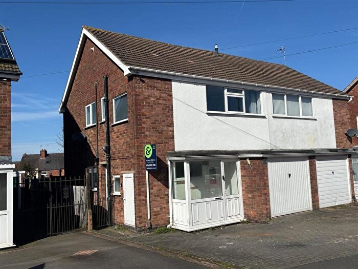 3 Bedroom Semi-Detached House For Sale In Fairestone Avenue, Glenfield, Leicester, LE3