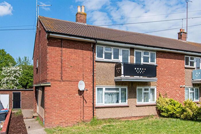 2 Bedroom Flat To Rent In Weekley Glebe Road, Kettering, NN16