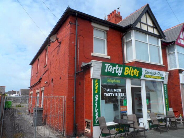 3 Bedroom Property To Rent In St Annes Road, Blackpool, FY4