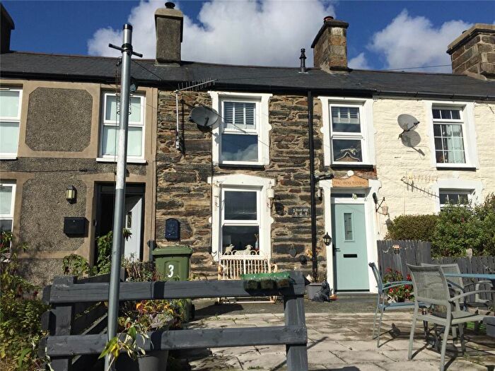 3 Bedroom Terraced House For Sale In Penrhyndeudraeth, LL48