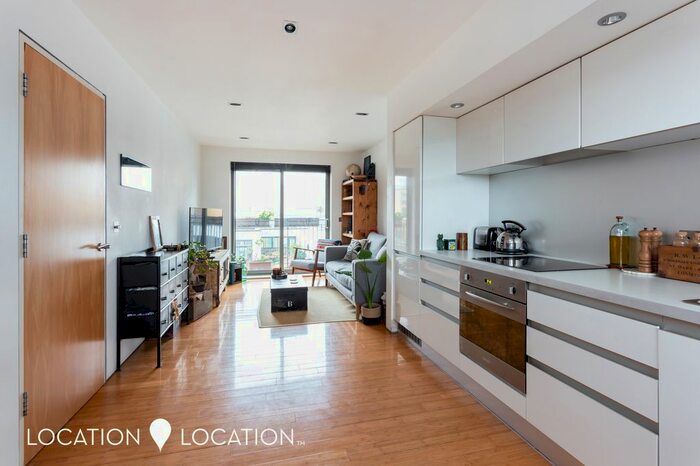 1 Bedroom Flat To Rent In Kingsland Road, London, E8