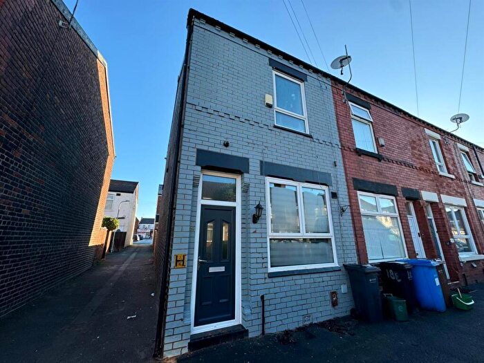 2 Bedroom Terraced House To Rent In Lichfield Avenue, Reddish, Stockport, ., SK5
