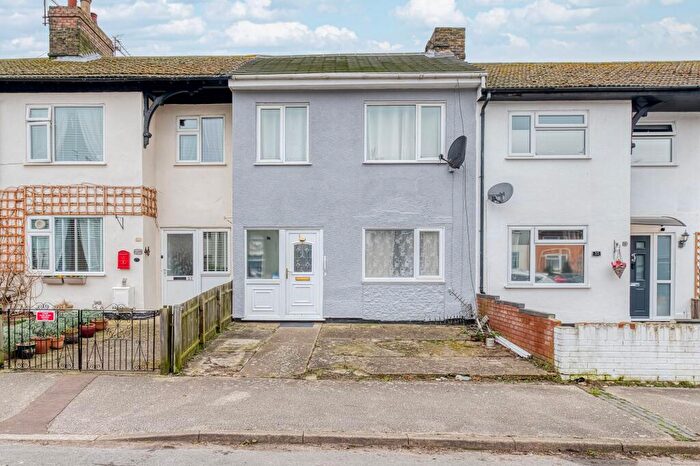 3 Bedroom Terraced House For Sale In Clemence Street, Lowestoft, NR32
