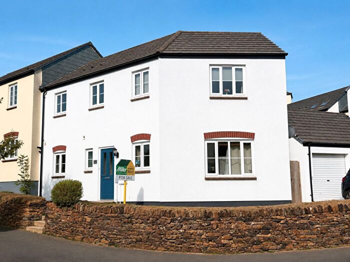 3 Bedroom Semi-Detached House For Sale In Carrine Way, Truro, Cornwall, TR1