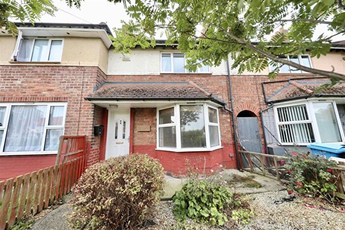 2 Bedroom Terraced House For Sale In Greenwood Avenue, Hull, HU6