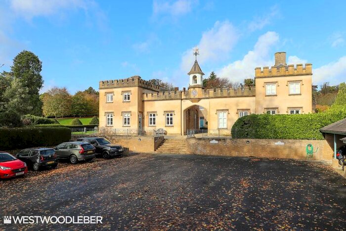 4 Bedroom Mews To Rent In The Goldings, Hertford, SG14