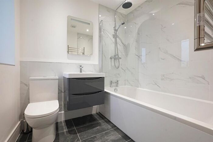 2 Bedroom Detached Bungalow For Sale In Duttons Close, Snitterfield, Stratford-Upon-Avon, CV37