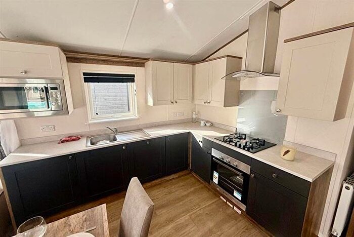 2 Bedroom Lodge For Sale In Willerby Malton Elite, Moffat Manor, Beattock, Moffat, Dumfries And Galloway, DG10 - Photo 4