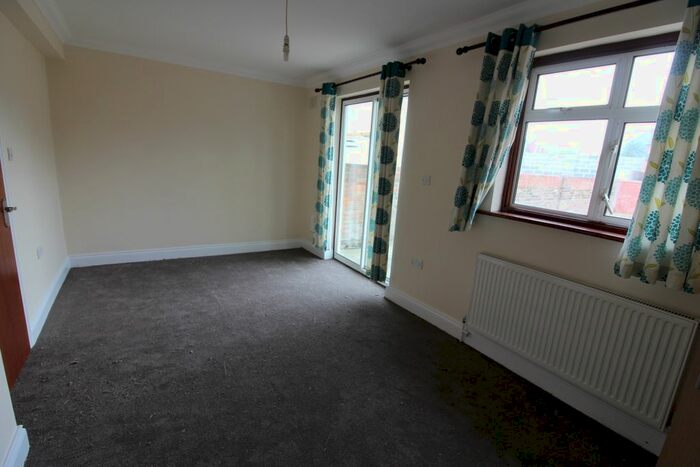 1 Bedroom Flat To Rent In Goodmayes Lane, Goodmayes, IG3