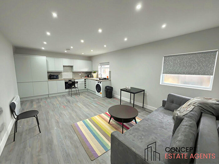 1 Bedroom Apartment To Rent In Cavendish House, Cavendish Avenue, New Malden, Surrey, KT3