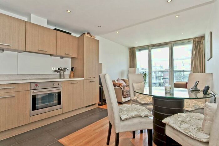 1 Bedroom Apartment To Rent In Oswald Building, Queenstown Road, London, SW11