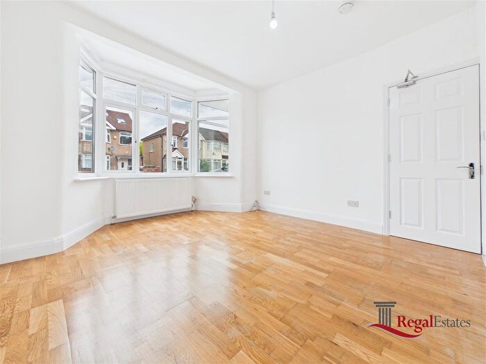 5 Bedroom Terraced House To Rent In Glenalmond Road, Kenton, Harrow, HA3