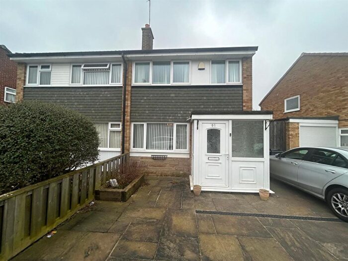 3 Bedroom Semi Detached House For Sale In Marina Road, Darlington, DL3