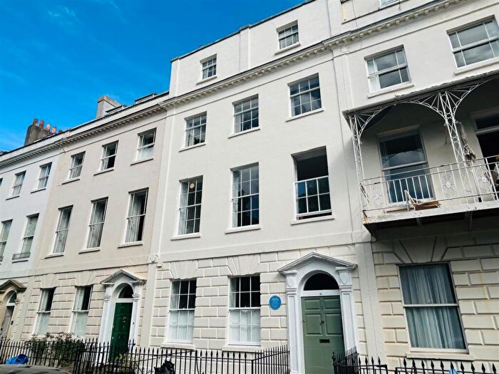 2 Bedroom Apartment For Sale In West Mall, Clifton, Bristol, BS8