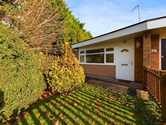 2 Bedroom Bungalow To Rent In Granville Avenue, Wigston, LE18