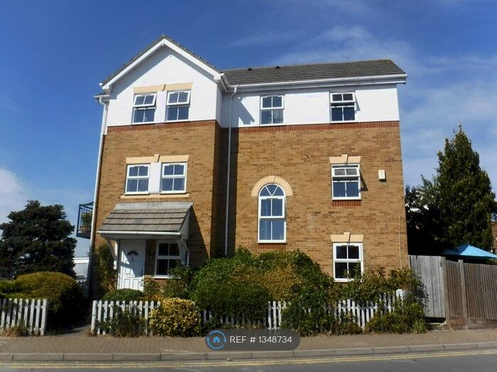 4 Bedroom Semi-Detached House To Rent In High Street, Greenhithe, DA9