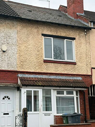 3 Bedroom Terraced House To Rent In Topsham Road, Smethwick, B67