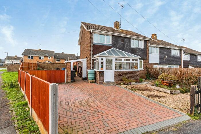 3 Bedroom End Of Terrace House For Sale In Riverview, Hounsdown, Southampton, Hampshire, SO40