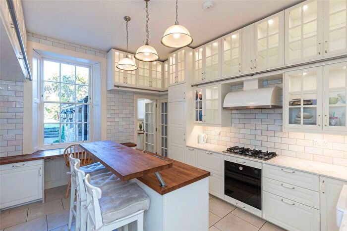 5 Bedroom End Of Terrace House To Rent In Duncan Street, Edinburgh, EH9