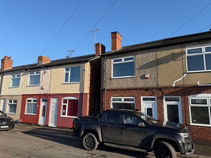 3 Bedroom End Of Terrace House To Rent In Ridgeway Lane, Warsop, Mansfield, NG20