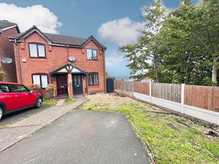 2 Bedroom Semi-Detached House For Sale In Lambert Fold, Dudley, DY2