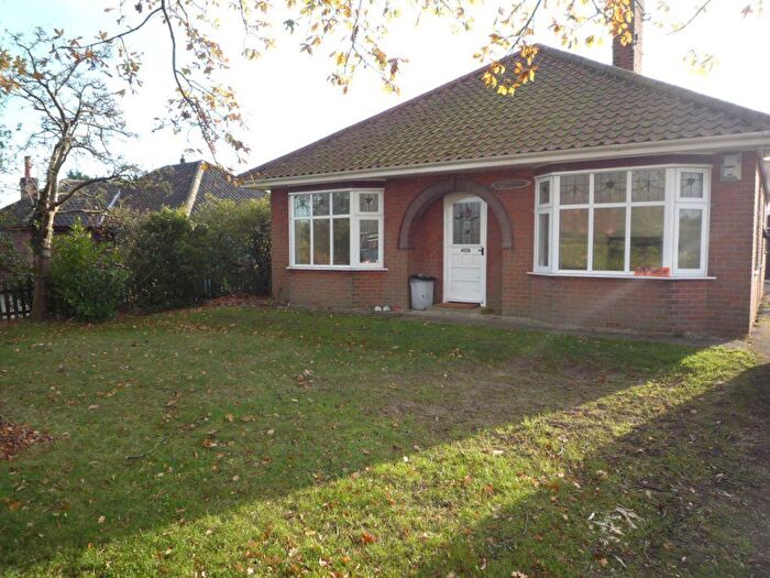 3 Bedroom Bungalow To Rent In School Lane, Little Melton Norwich, NR9