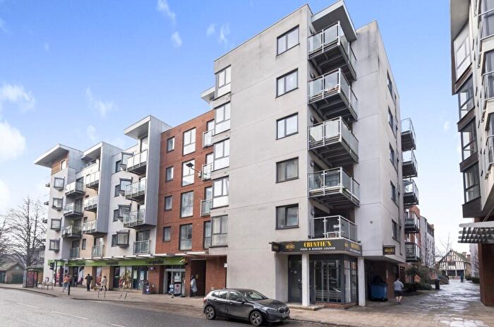 1 Bedroom Flat To Rent In High Street, Southampton, Hampshire, SO14