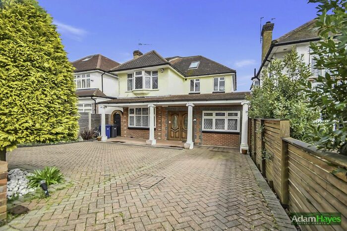 6 Bedroom Detached House To Rent In Southway, Totteridge, N20