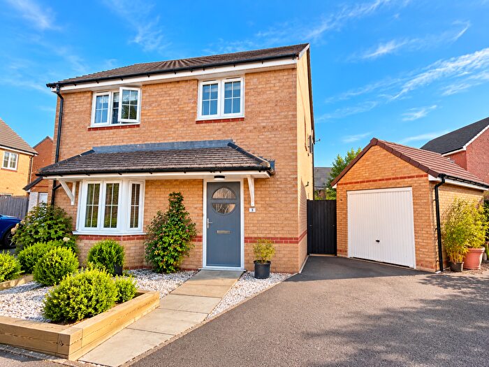 4 Bedroom Detached House For Sale In Elmroyd Court, Penistone, Sheffield, S36