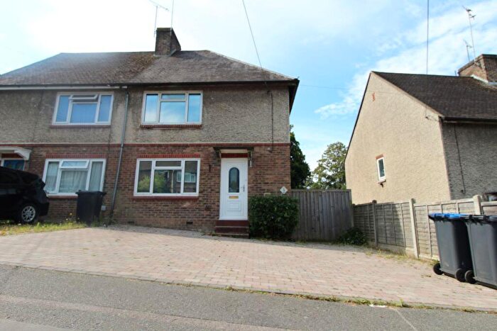 3 Bedroom Semi-Detached House To Rent In Bentswood Road, Haywards Heath, RH16