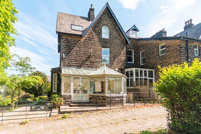 2 Bedroom Flat For Sale In Cow Pasture Road, Ilkley, LS29