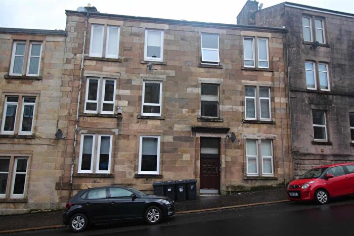 2 Bedroom Flat To Rent In Dempster Street Greenock, PA15