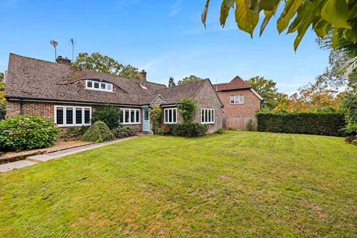5 Bedroom Bungalow For Sale In Cat Street, Upper Hartfield, TN7