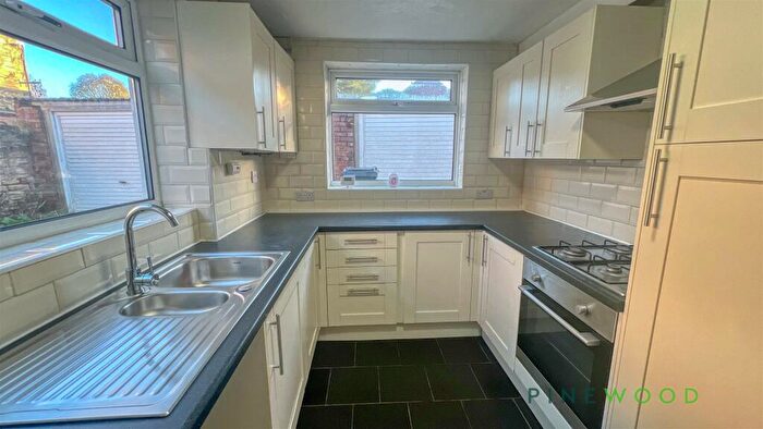 2 Bedroom Flat To Rent In Church Street, Clowne, Chesterfield, S43